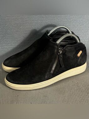 ECCO Women's Soft 7 Low Cut Zip Bootie Sneaker Size 7.5 US 38 EU